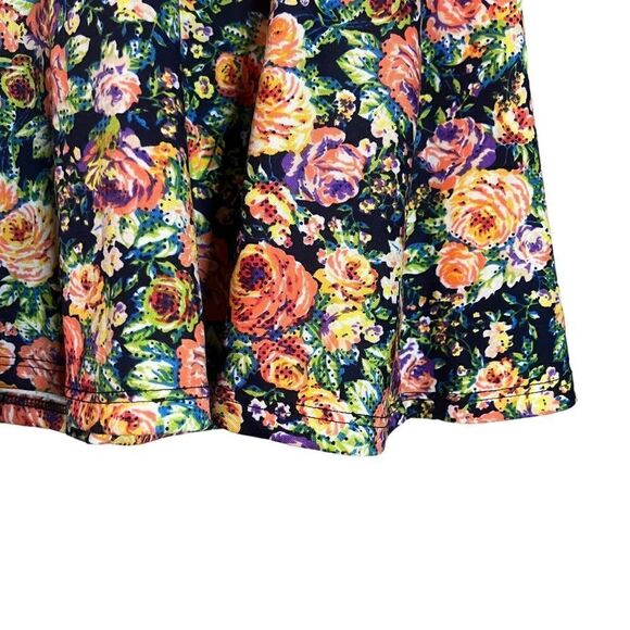 3 for $30! Sans Souci floral mini circle skirt - Picture 8 of 8